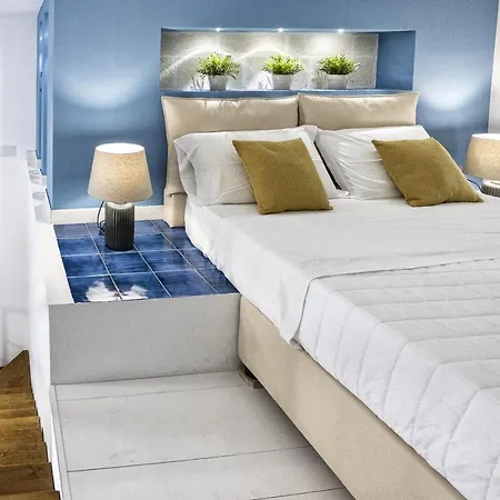 Acquaro Apartment *