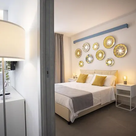 Acquaro Apartment *